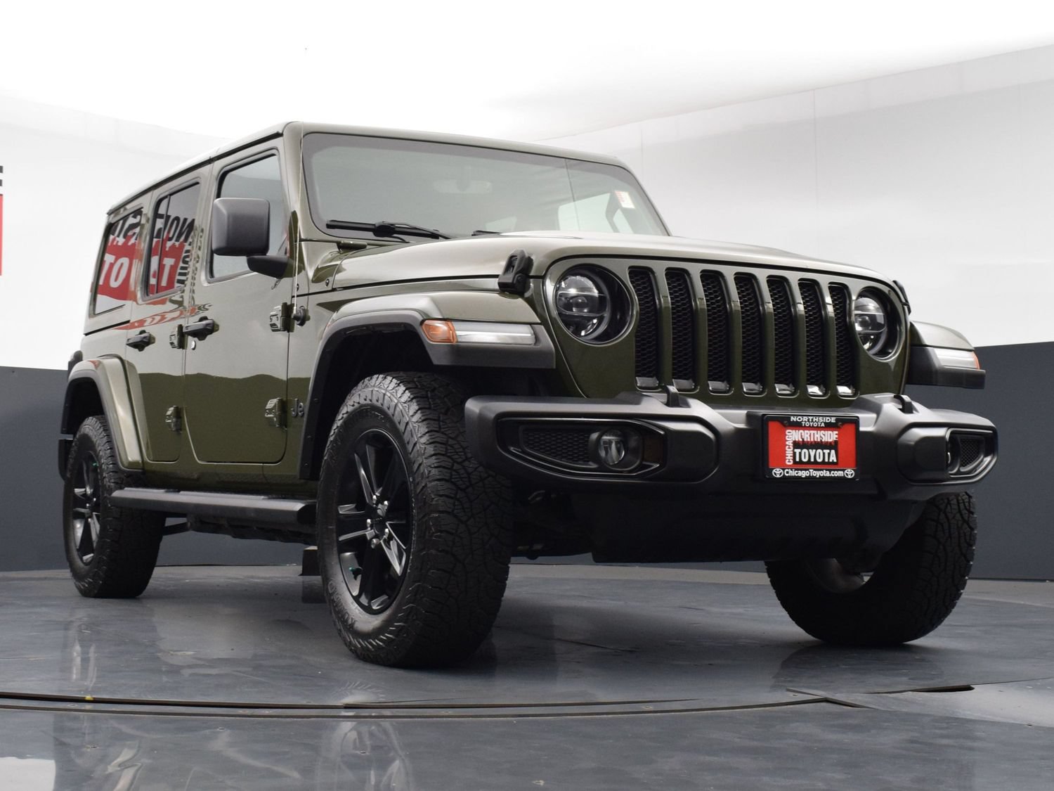 Used 2021 Jeep Wrangler Unlimited Sahara AWD/4WD image 31