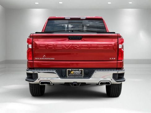Used 2022 Chevrolet Silverado 1500 LTZ w/ LTZ Premium Package AWD/4WD image 8