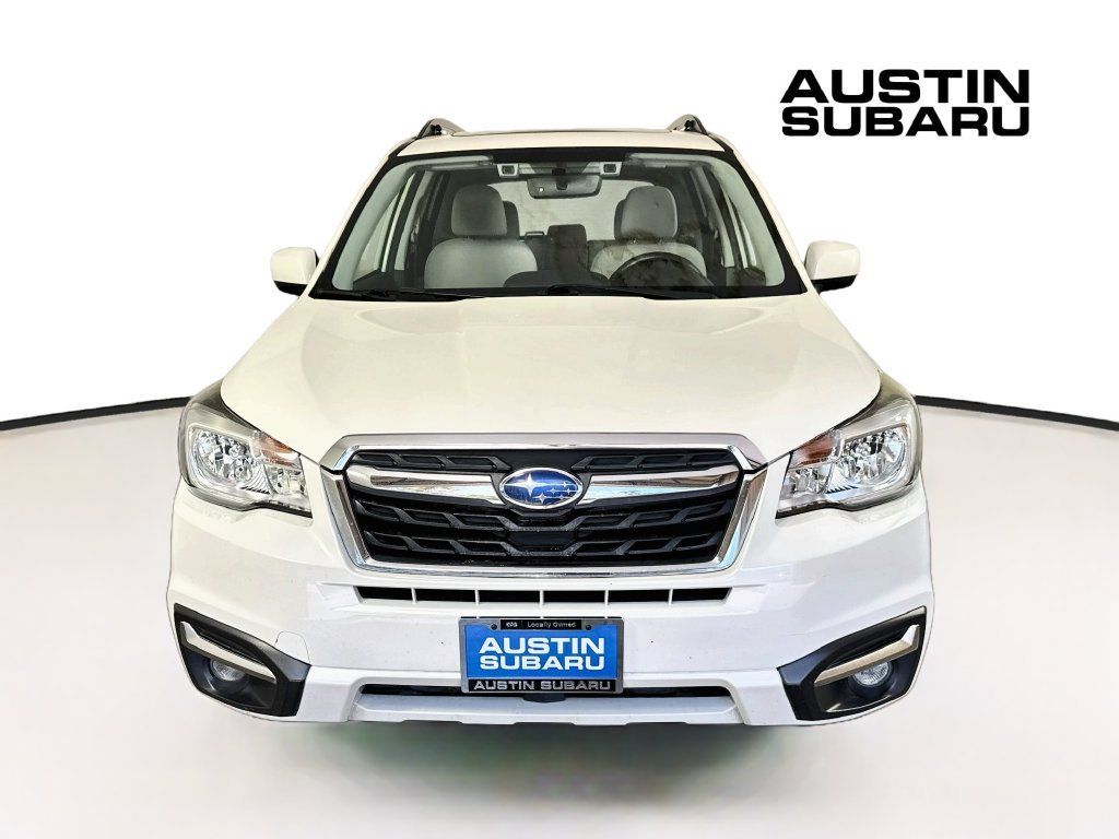 Used 2017 Subaru Forester 2.5i Premium AWD/4WD image 2