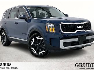 Used 2024 Kia Telluride EX w/ EX Captain's Chair Package video 1