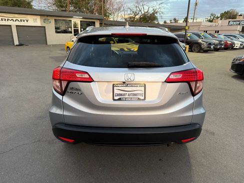 Used 2018 Honda HR-V EX-L image 8