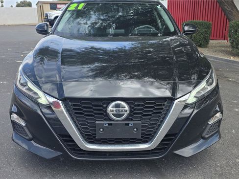 Used 2021 Nissan Altima 2.5 SV FWD image 2