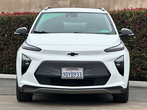 Certified 2023 Chevrolet Bolt EUV LT FWD image 9