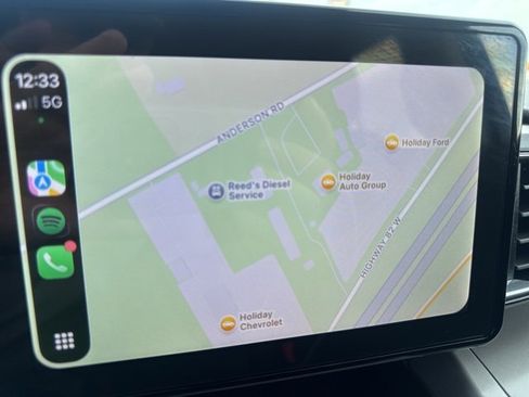 Used 2024 Ford Explorer XLT w/ Equipment Group 202A image 3