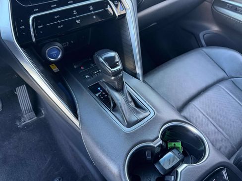 Used 2021 Toyota Venza XLE w/ Softex Package AWD/4WD image 23