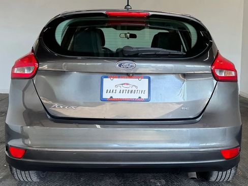 Used 2017 Ford Focus SE FWD image 5