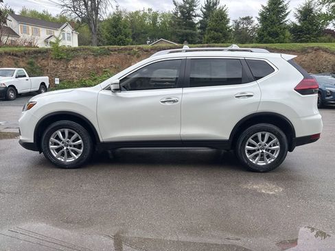 Used 2020 Nissan Rogue SV AWD/4WD image 6
