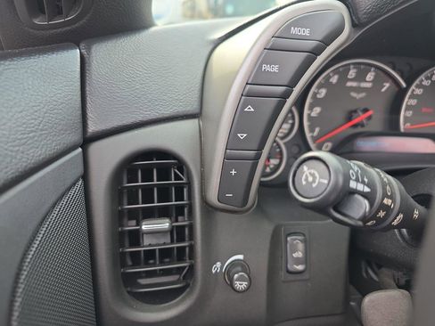 Used 2005 Chevrolet Corvette Convertible w/ Preferred Equipment Group image 23