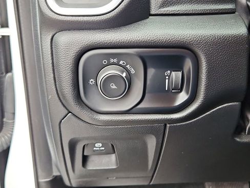 Used 2024 RAM 1500 Laramie image 14