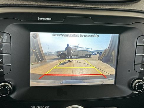 Used 2019 Kia Soul + FWD image 21