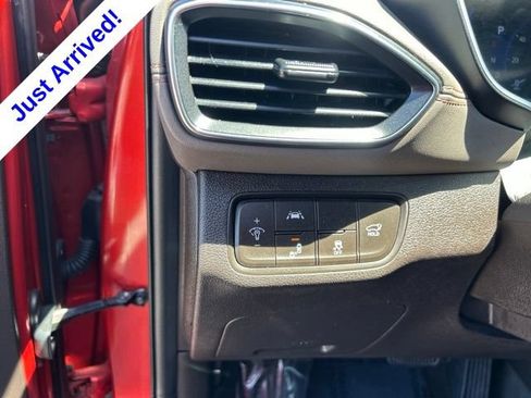Used 2020 Hyundai Santa Fe Limited FWD image 18