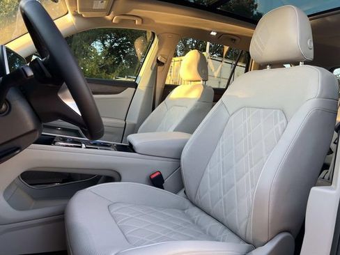 New 2026 Volkswagen Atlas SEL Premium R-Line AWD/4WD image 11