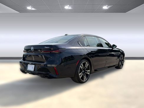 New 2026 BMW 760i xDrive AWD/4WD image 8