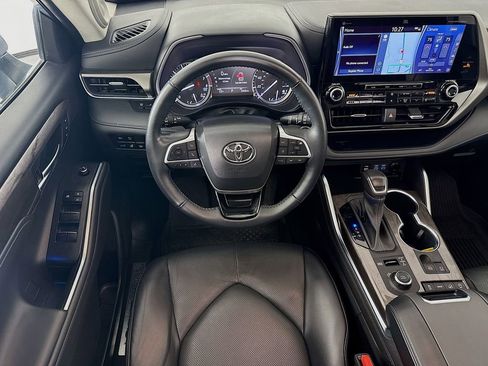 Certified 2022 Toyota Highlander Limited image 23