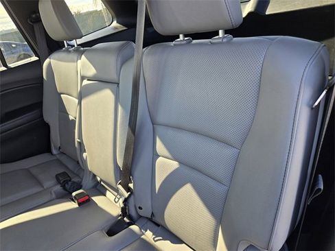 Used 2023 Honda Passport EX-L image 12