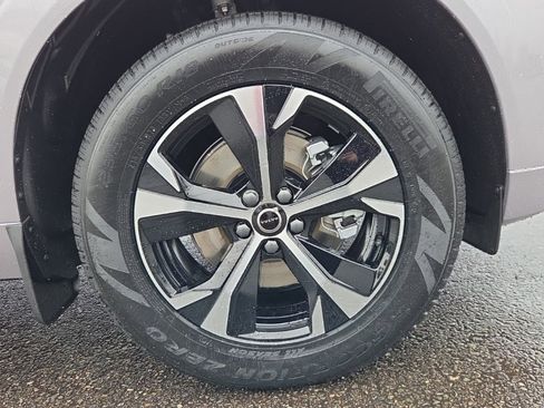 New 2026 Volvo XC60 B5 Core w/ Protection Package Premier image 10