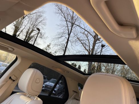 Certified 2024 Mercedes-Benz GLE 350 4MATIC image 21