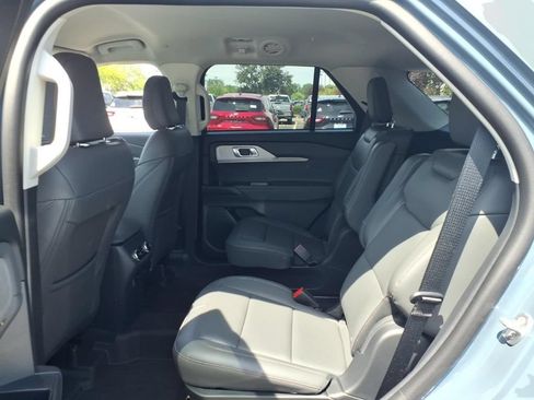 New 2026 Ford Explorer Active w/ Active Comfort Package AWD/4WD image 5