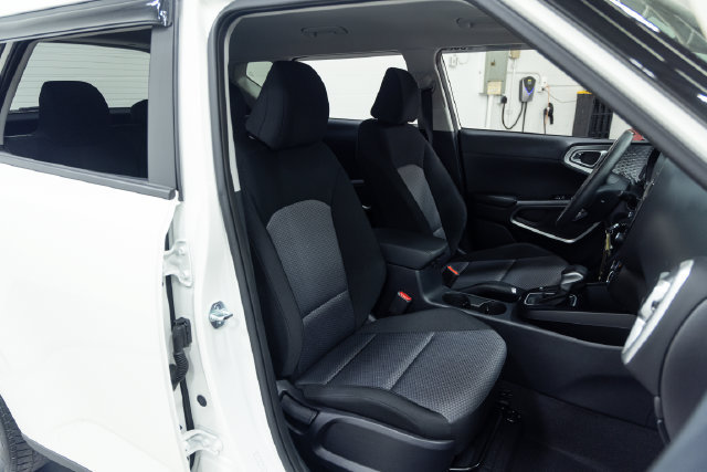 Used 2023 Kia Soul LX w/ Option Group 015 FWD image 24