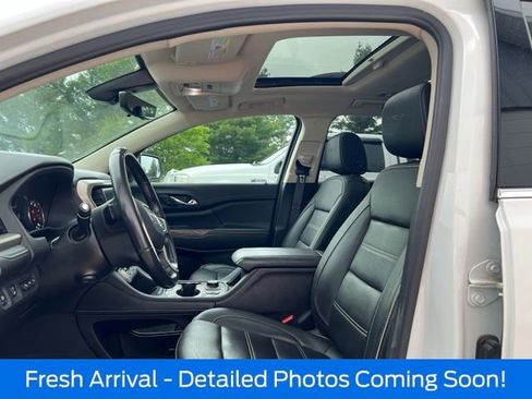 Used 2020 GMC Acadia Denali w/ GMC Pro Grade Package AWD/4WD image 6