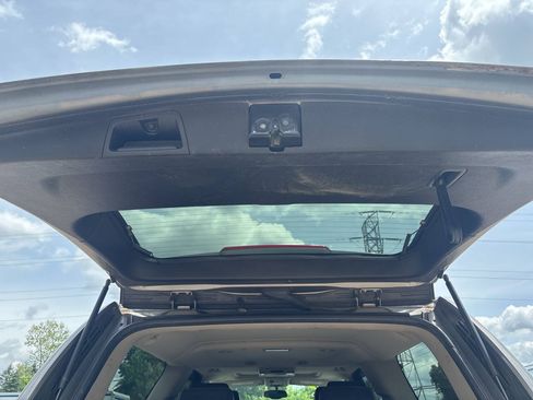 Used 2007 Chevrolet Suburban LT w/ LT Preferred Equipment Group AWD/4WD image 22