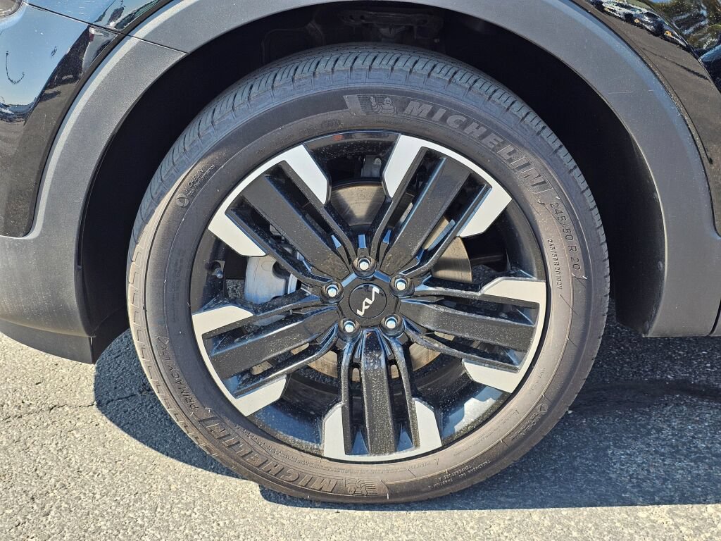 Used 2024 Kia Telluride SX w/ Towing Package AWD/4WD image 10