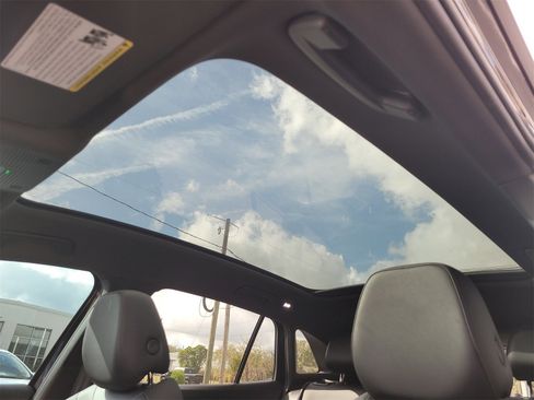 Used 2022 Volkswagen ID.4 Pro S image 20