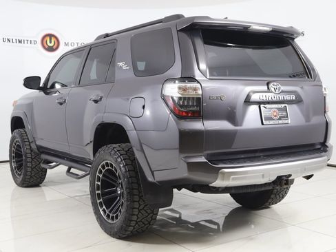 Used 2022 Toyota 4Runner TRD Off-Road Premium image 4