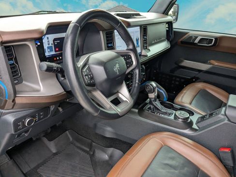 Used 2021 Ford Bronco Outer Banks image 8