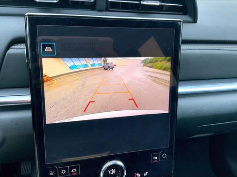 Used 2025 GMC Terrain Elevation AWD/4WD image 22