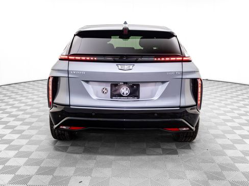 New 2026 Cadillac Lyriq Luxury image 4