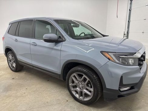 Used 2023 Honda Passport EX-L image 3