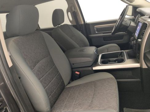 Used 2018 RAM 1500 SLT image 21