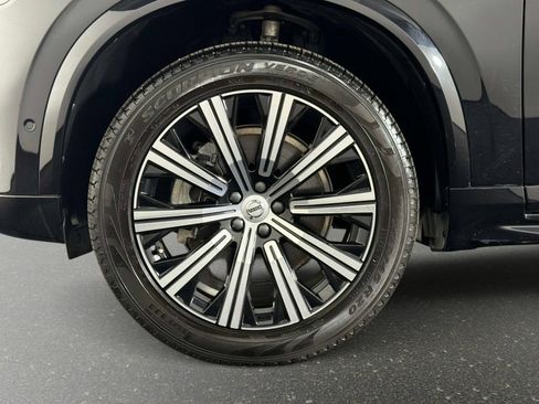 Used 2025 Volvo XC90 B6 Plus AWD/4WD image 18