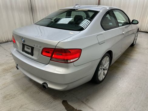 Used 2009 BMW 335i xDrive Coupe image 11