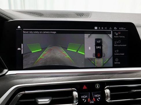 Used 2022 BMW X7 xDrive40i w/ Executive Package image 2