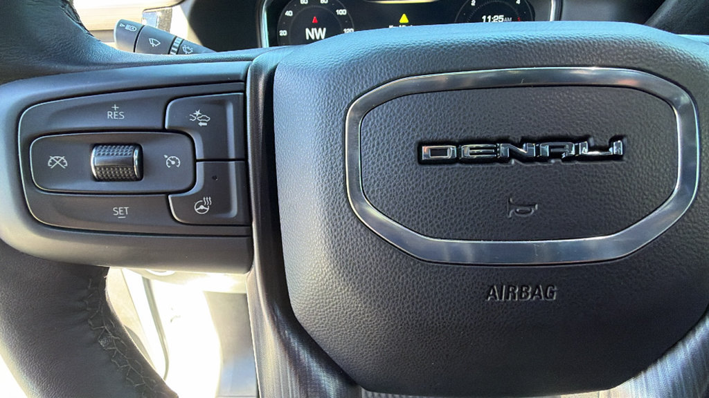 Used 2025 GMC Sierra 3500 Denali Ultimate AWD/4WD image 19