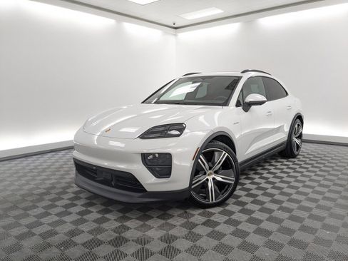 New 2025 Porsche Macan 4 Electric image 1
