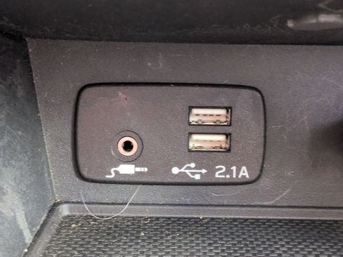 Used 2023 Subaru Crosstrek 2.0i Premium image 23