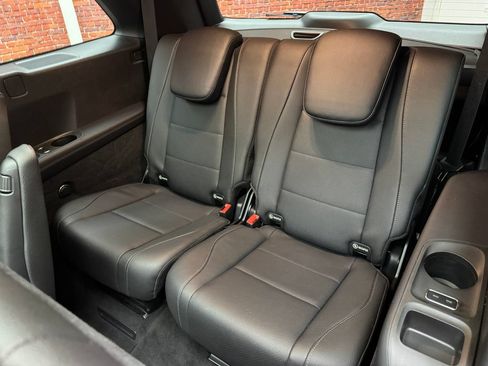 Used 2023 Mercedes-Benz GLS 450 4MATIC image 27