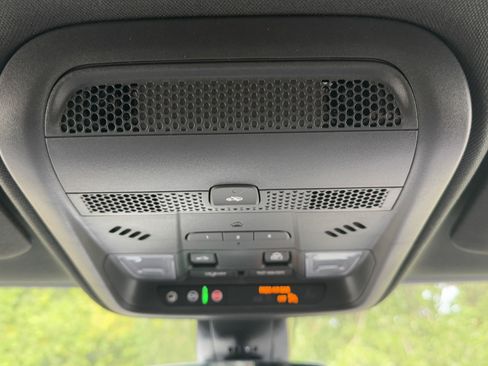 Used 2025 Cadillac XT5 Premium Luxury image 39