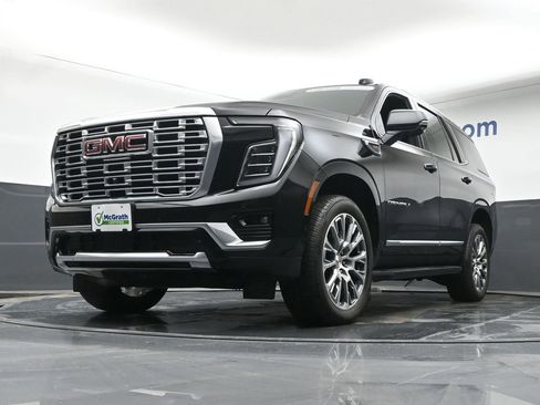 Used 2025 GMC Yukon Denali image 6