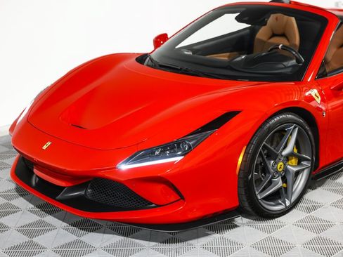 Used 2023 Ferrari F8 Tributo RWD image 23
