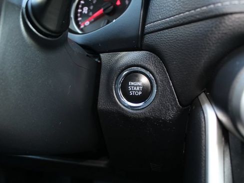 Certified 2022 Toyota RAV4 XLE FWD image 40