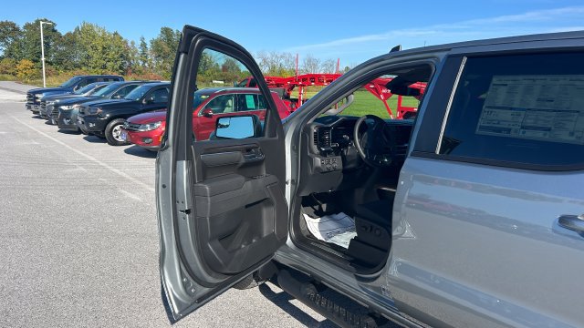 New 2026 Chevrolet Silverado 1500 RST w/ Z71 Off-Road Package AWD/4WD image 12