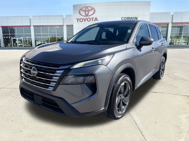 Used 2024 Nissan Rogue SV AWD/4WD image 7
