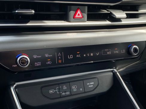 New 2026 Kia Carnival SX Prestige image 17