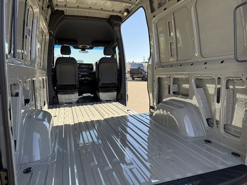 New 2025 Mercedes-Benz Sprinter 2500 image 21