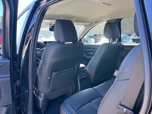 Used 2025 MAZDA CX-90 3.3 Turbo w/ Select Package image 17