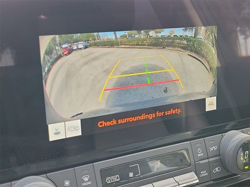 Used 2024 Toyota Grand Highlander XLE image 28